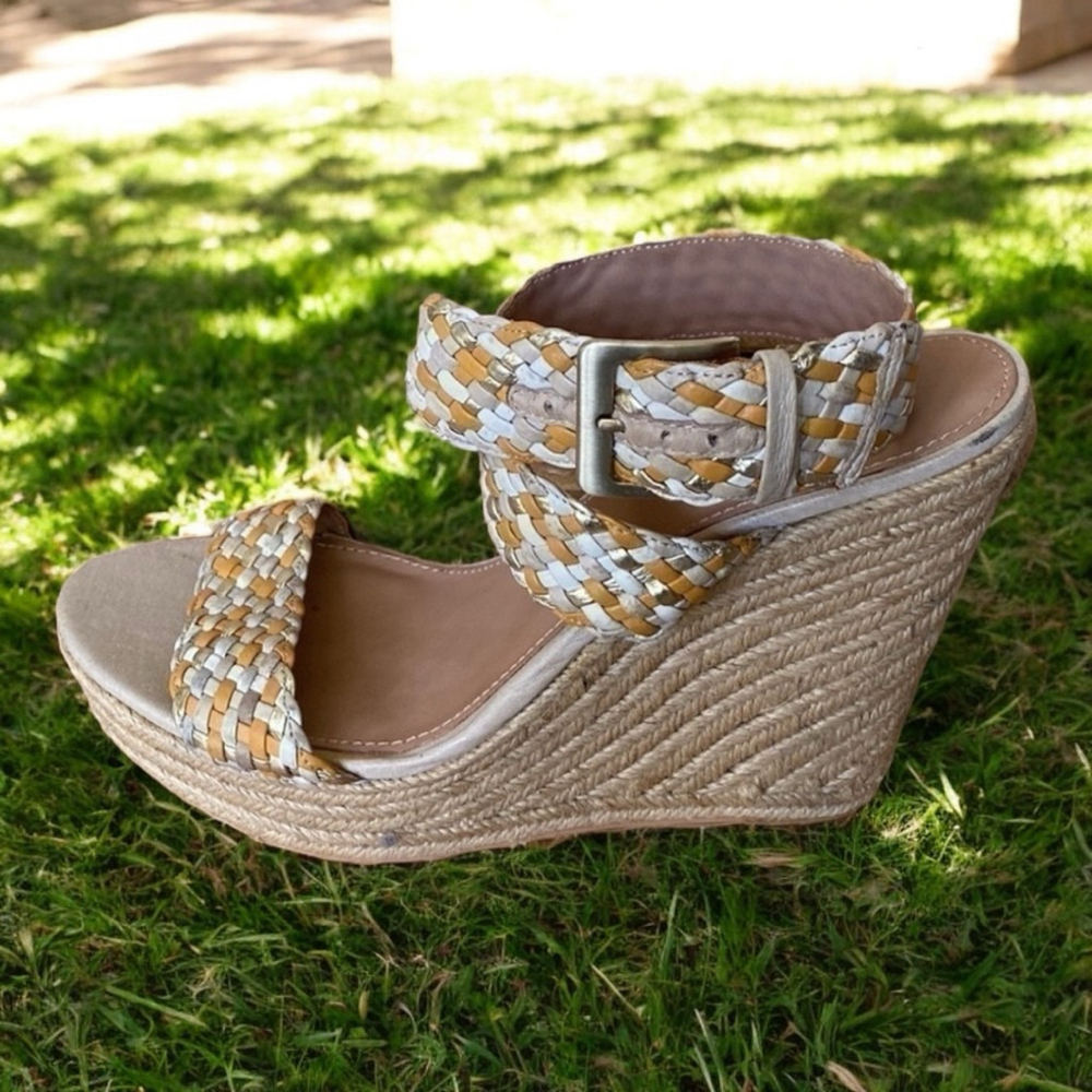 Saks Fifth‎ Avenue Wedge Sandals 10M Gold Silver Woven Espadrille Boho Chic